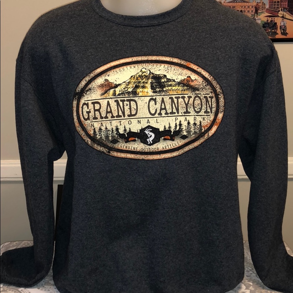 Men’s Gray Grand Canyon Crewneck Sweater. Size L